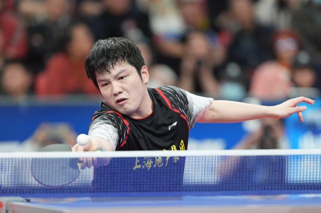 Leyu Sports-樊振东回归乒超表现抢眼 赢得对王楚钦关键战役
