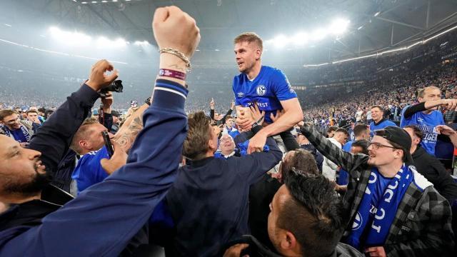 APP 下载-“欧洲斗士”在德乙重生！沙尔克04提前1轮重返德甲